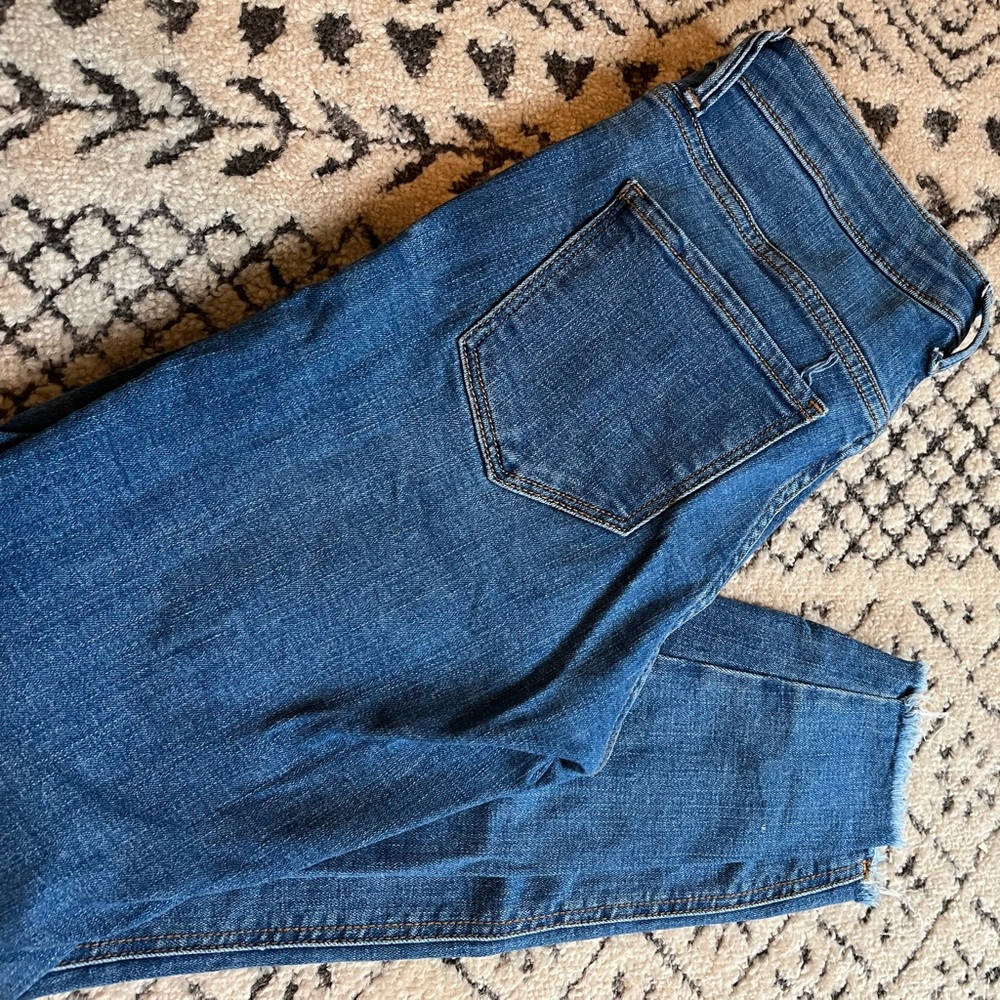 Skinny jeans size 2